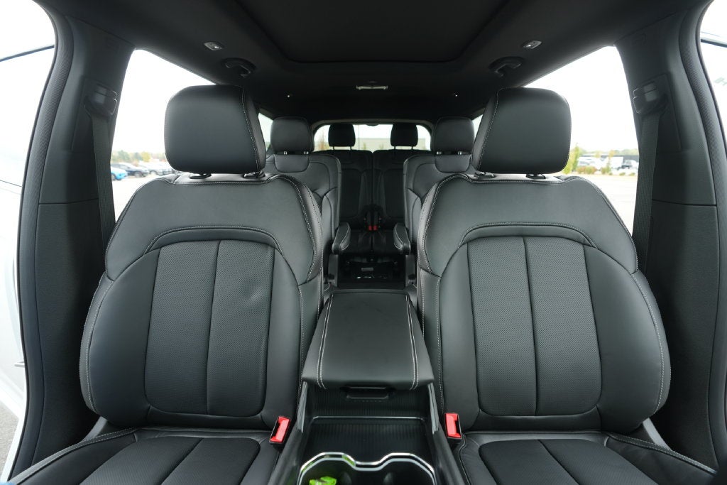 2027 Jeep Grand Cherokee Limited Reserve