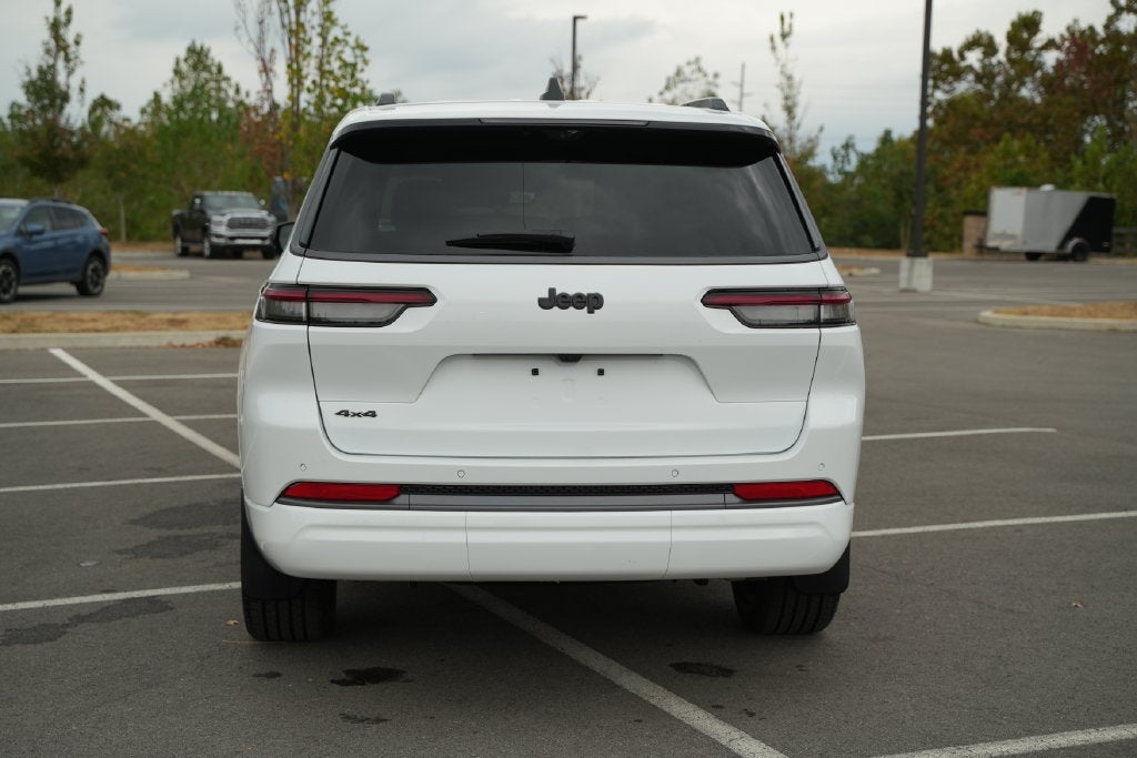 2027 Jeep Grand Cherokee Limited Reserve