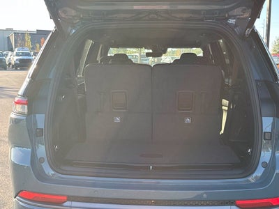 2027 Jeep Grand Cherokee Limited Reserve