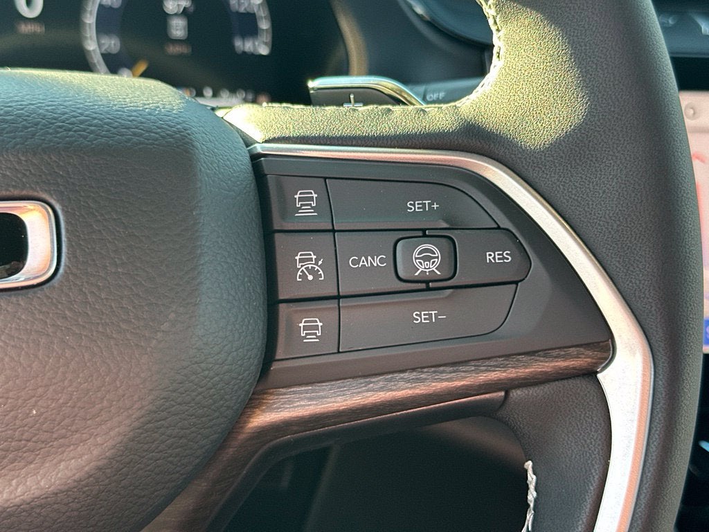 2027 Jeep Grand Cherokee Limited Reserve