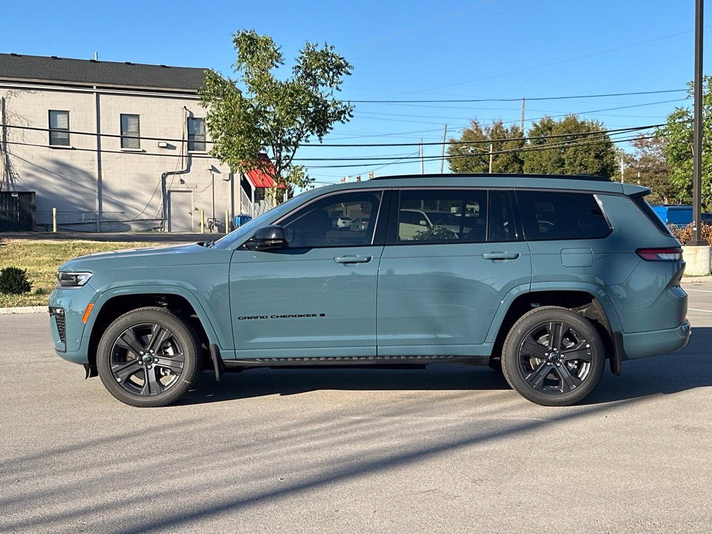 2027 Jeep Grand Cherokee Limited Reserve