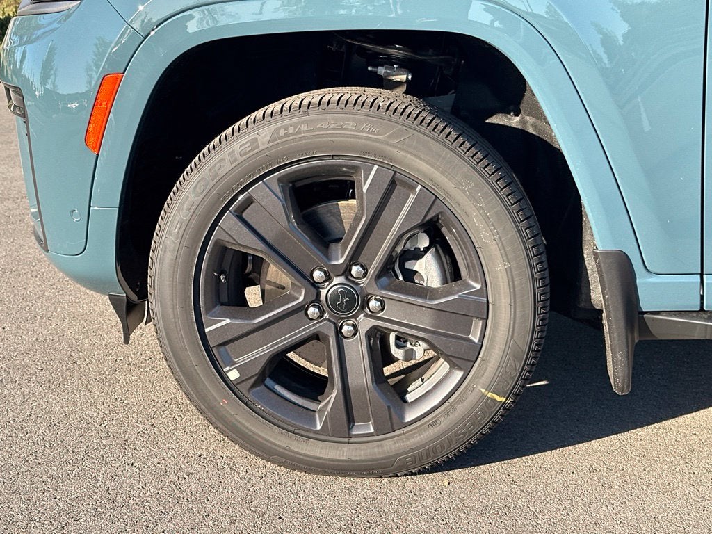 2027 Jeep Grand Cherokee Limited Reserve
