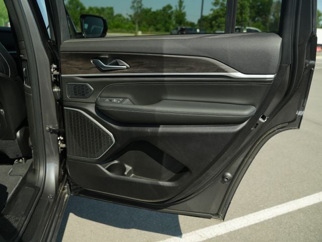 2026 Jeep Grand Cherokee GRAND CHEROKEE L LIMITED RESERVE 4X4