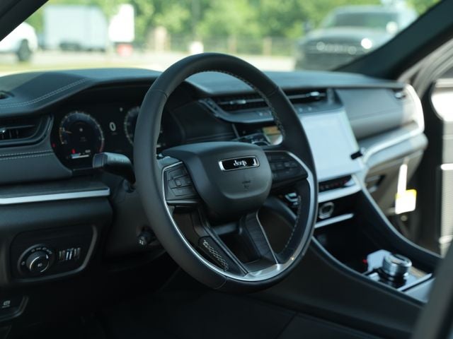 2026 Jeep Grand Cherokee GRAND CHEROKEE L LIMITED RESERVE 4X4