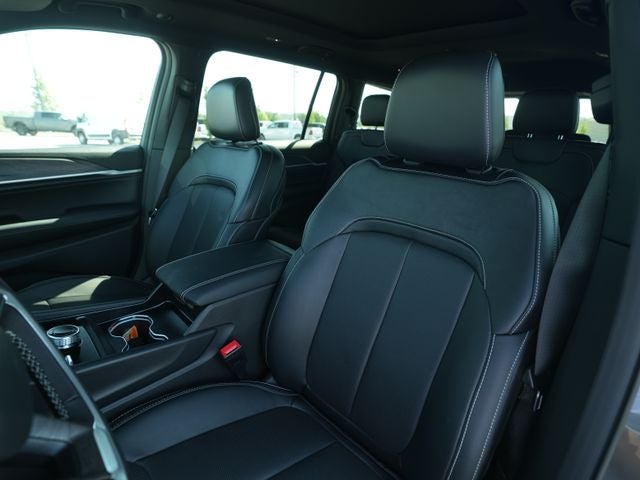2026 Jeep Grand Cherokee GRAND CHEROKEE L LIMITED RESERVE 4X4