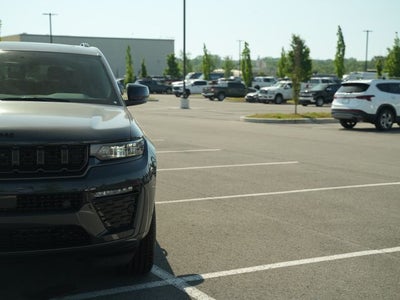 2026 Jeep Grand Cherokee GRAND CHEROKEE L LIMITED RESERVE 4X4