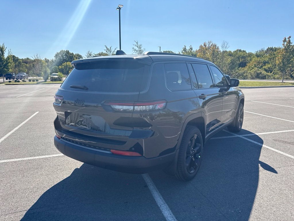 2027 Jeep Grand Cherokee Limited