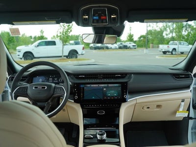 2026 Jeep Grand Cherokee GRAND CHEROKEE L LIMITED 4X4