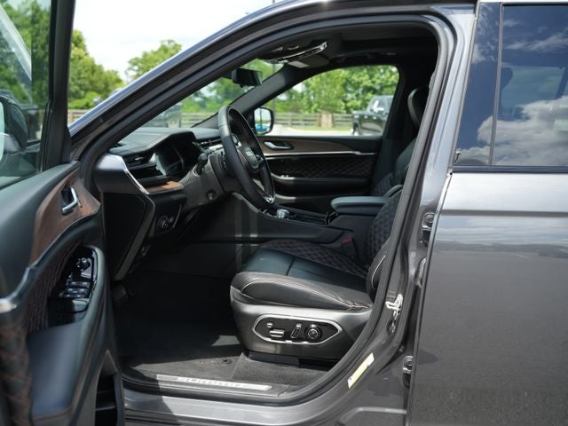 2023 Jeep Grand Cherokee L Summit 4x4
