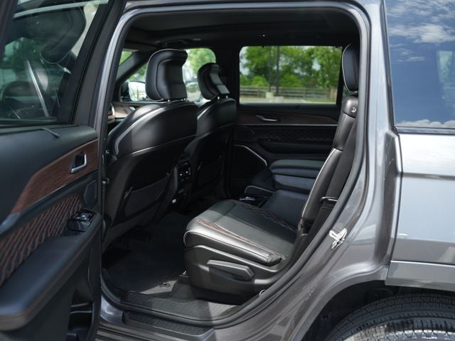 2023 Jeep Grand Cherokee L Summit 4x4