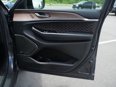 2023 Jeep Grand Cherokee L Summit 4x4