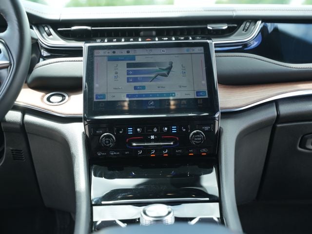 2023 Jeep Grand Cherokee L Summit 4x4