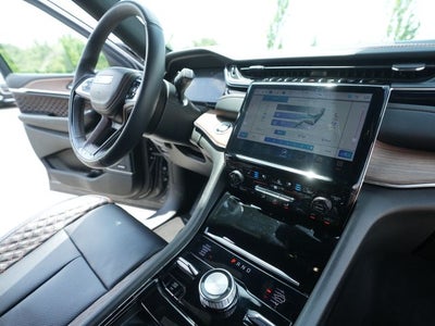 2023 Jeep Grand Cherokee L Summit 4x4