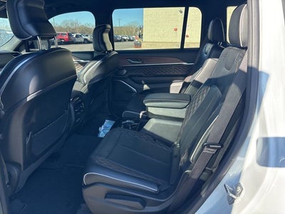 2023 Jeep Grand Cherokee L Summit 4x4