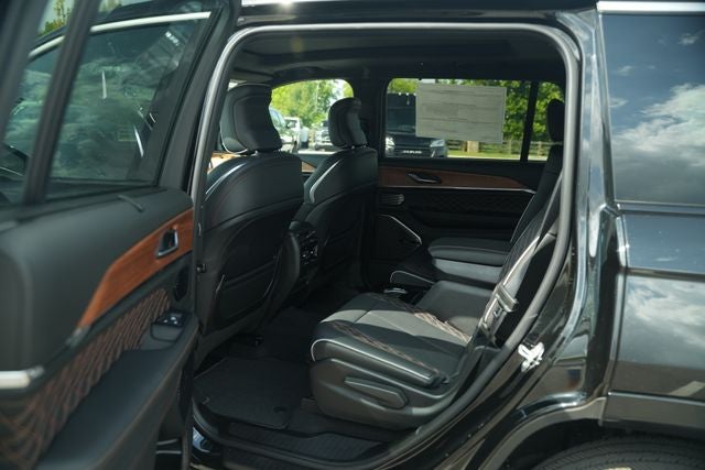 2026 Jeep Grand Cherokee Summit