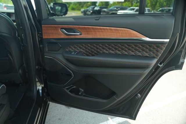 2026 Jeep Grand Cherokee Summit