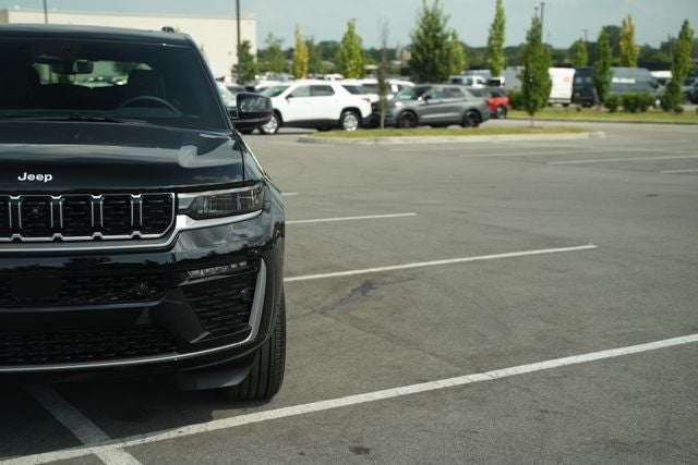 2026 Jeep Grand Cherokee Summit