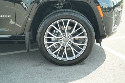2026 Jeep Grand Cherokee Summit