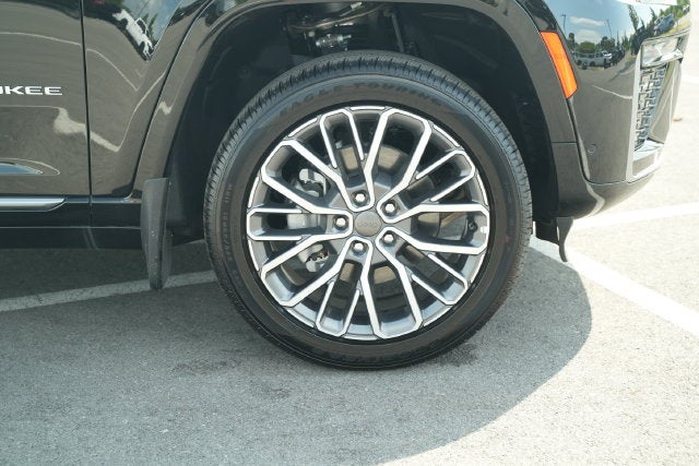 2026 Jeep Grand Cherokee Summit