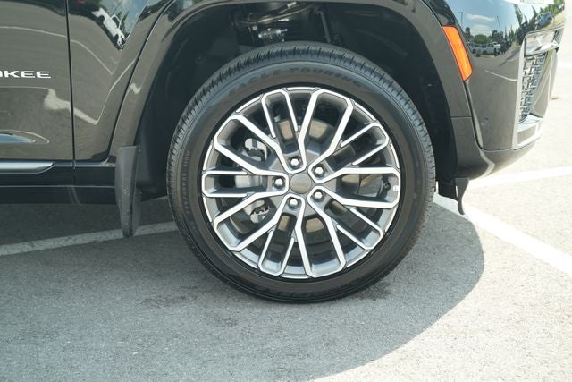 2026 Jeep Grand Cherokee Summit
