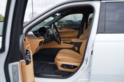 2023 Jeep Grand Cherokee L Summit Reserve 4x4