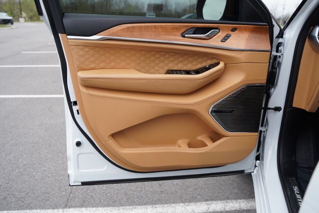 2023 Jeep Grand Cherokee L Summit Reserve 4x4