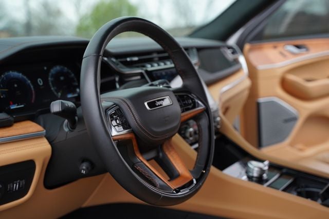 2023 Jeep Grand Cherokee L Summit Reserve 4x4