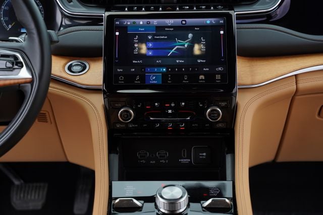 2023 Jeep Grand Cherokee L Summit Reserve 4x4