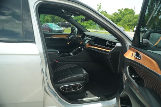 2023 Jeep Grand Cherokee 4xe Summit Reserve