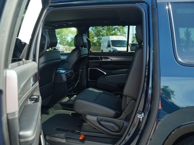 2026 Jeep Grand Wagoneer GRAND WAGONEER L LIMITED RESERVE 4X4