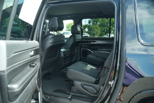 2026 Jeep Grand Wagoneer GRAND WAGONEER L LIMITED RESERVE 4X4