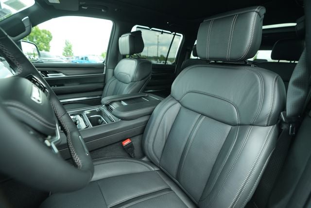 2026 Jeep Grand Wagoneer L Summit Obsidian