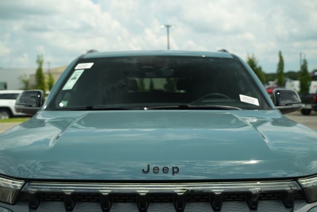 2026 Jeep Grand Wagoneer L Summit Obsidian