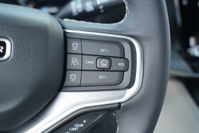 2026 Jeep Grand Wagoneer Base