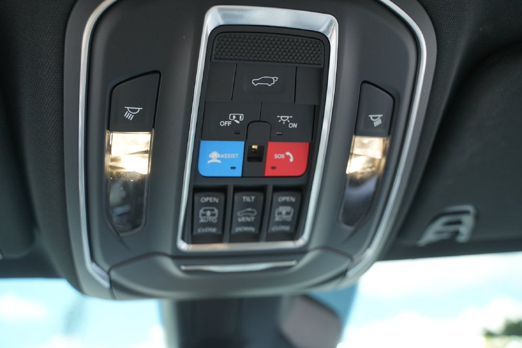 2026 Jeep Grand Wagoneer Base