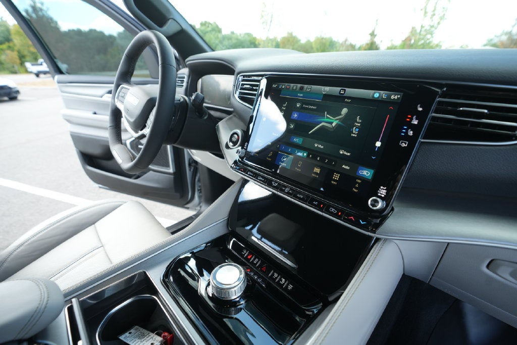 2026 Jeep Grand Wagoneer Base