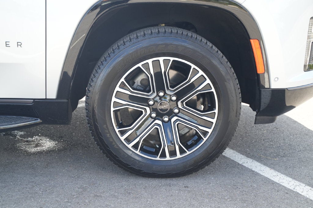 2026 Jeep Grand Wagoneer Base