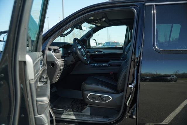 2026 Jeep Grand Wagoneer GRAND WAGONEER UPLAND 4X4