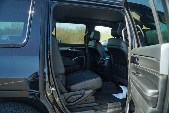 2026 Jeep Grand Wagoneer GRAND WAGONEER UPLAND 4X4