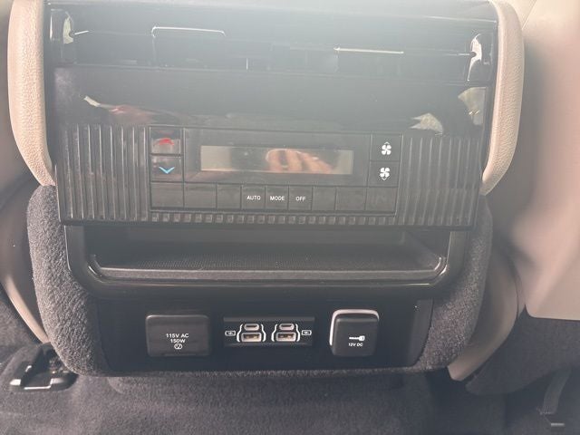 2022 Jeep Wagoneer Series I