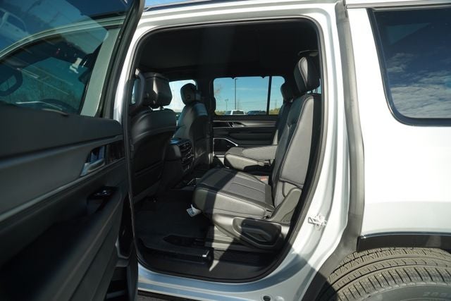 2026 Jeep Grand Wagoneer GRAND WAGONEER LIMITED RESERVE 4X4