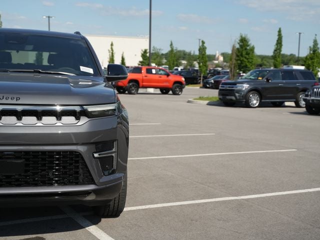 2026 Jeep Grand Wagoneer GRAND WAGONEER LIMITED ALTITUDE 4X4