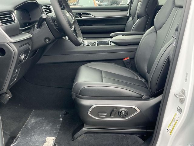 2026 Jeep Grand Wagoneer GRAND WAGONEER LIMITED ALTITUDE 4X4