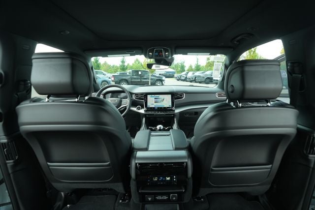 2026 Jeep Grand Wagoneer Limited Reserve