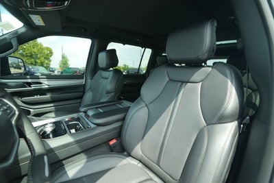 2026 Jeep Grand Wagoneer Limited Reserve