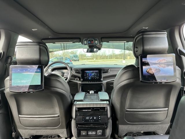 2022 Jeep Wagoneer Series II 4x4