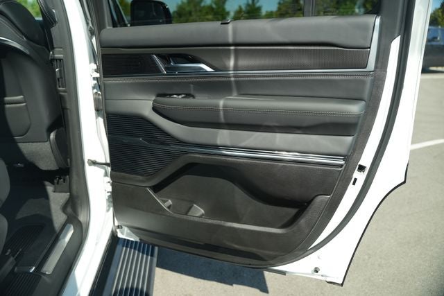 2026 Jeep Grand Wagoneer Summit Obsidian
