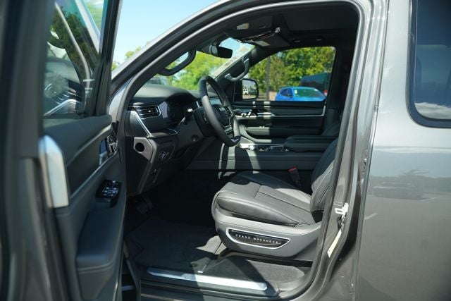 2026 Jeep Grand Wagoneer Summit Obsidian