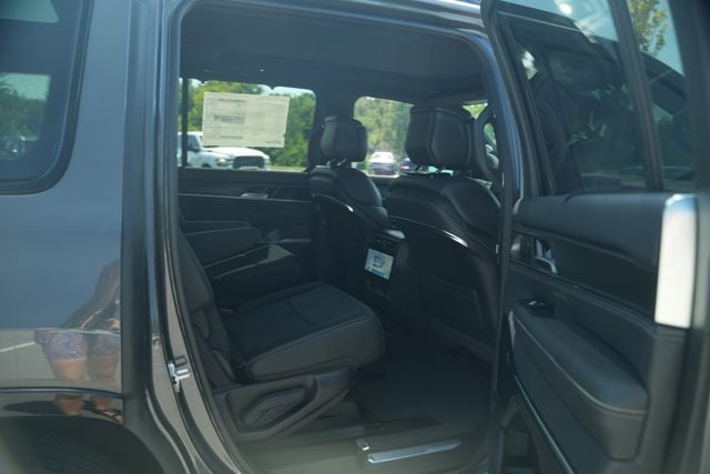 2026 Jeep Grand Wagoneer Summit Obsidian
