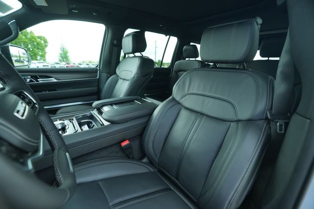 2026 Jeep Grand Wagoneer GRAND WAGONEER SUMMIT OBSIDIAN 4X4